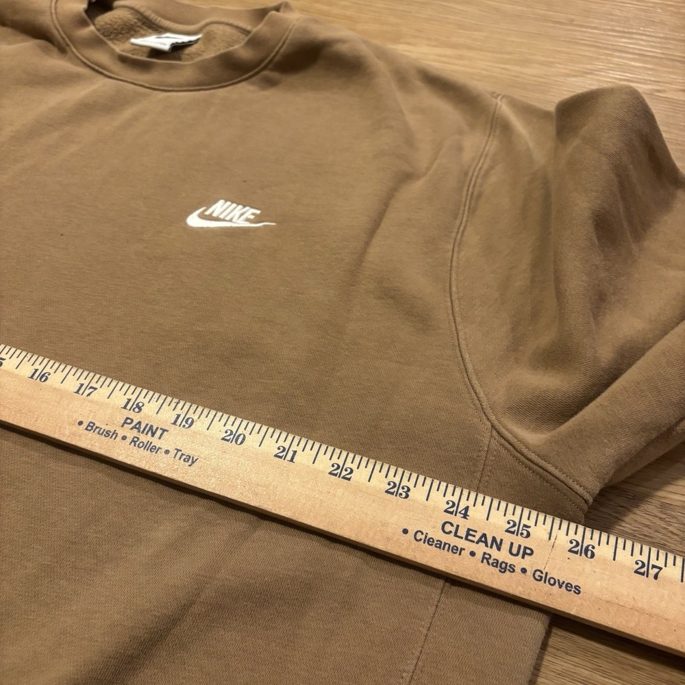 Nike Sportswear Club Fleece Crewneck Sweatshirt XL Dark Driftwood Brown - Picture 8 of 10